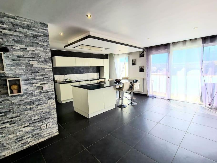 Grand Appartement Avec Vue Magnifique - Vercors - Une Experience Unique - Wifi Gratuit Grenoble Exterior photo