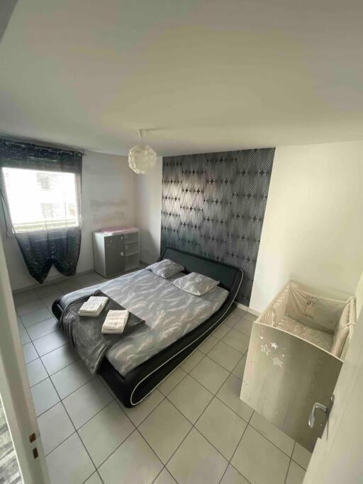 Grand Appartement Avec Vue Magnifique - Vercors - Une Experience Unique - Wifi Gratuit Grenoble Exterior photo