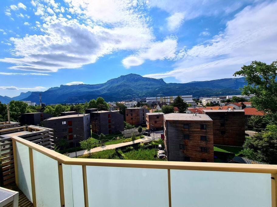 Grand Appartement Avec Vue Magnifique - Vercors - Une Experience Unique - Wifi Gratuit Grenoble Exterior photo